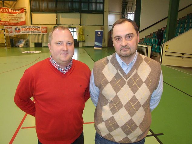 Na zdjęciu Sławomir Kamiński (z prawej) z prezesem Piotrcovii Kamilem Ziembą