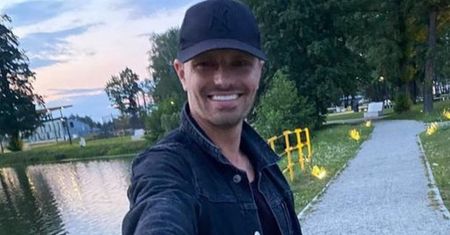 Zdjęcia dziewczyny Hakiela w sieci. "Moja kobieta podjęła decyzję"