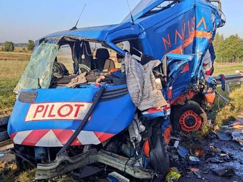Tragiczny wypadek na A2. Jedna osoba zginęła, druga jest ranna