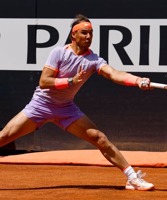 Rafael Nadal powrócił na Rolanda Garrosa. Podziwiały go tłumy