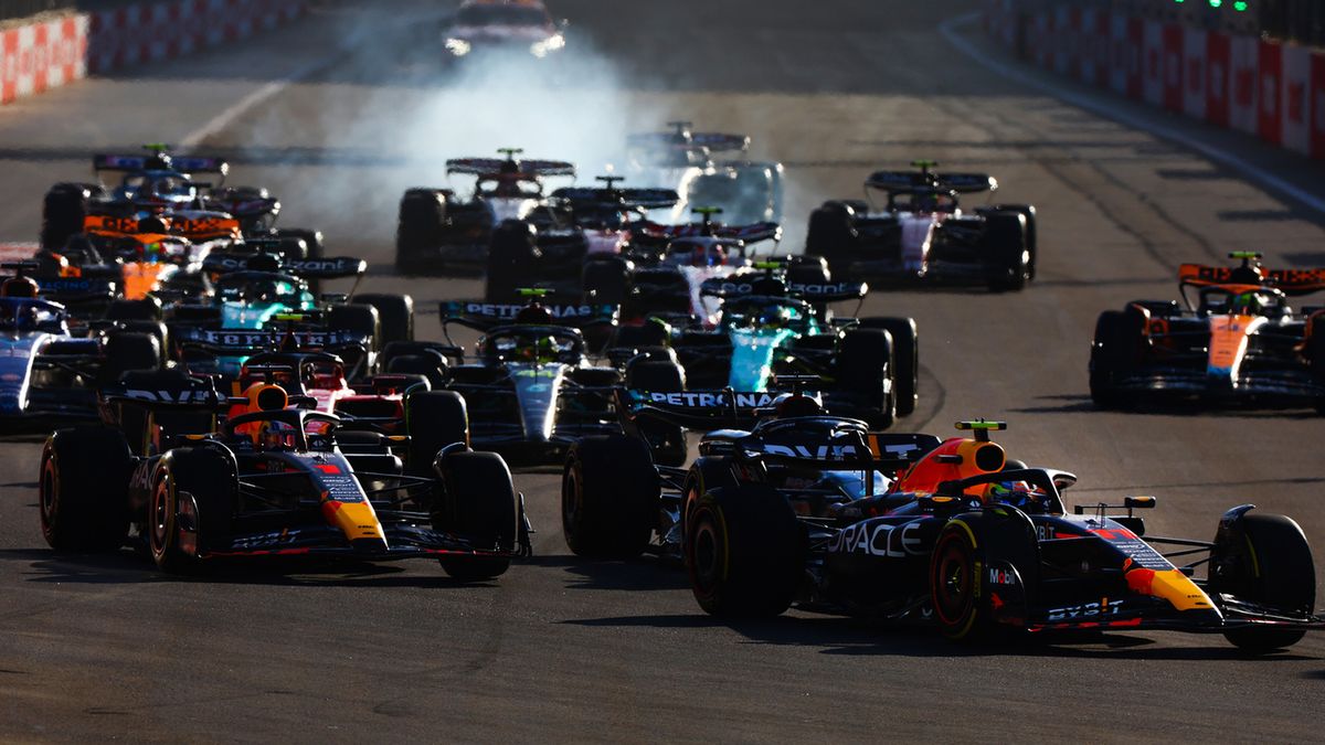 Zdjęcie okładkowe artykułu: Materiały prasowe / Red Bull / Na zdjęciu: start do sprintu F1 w Baku