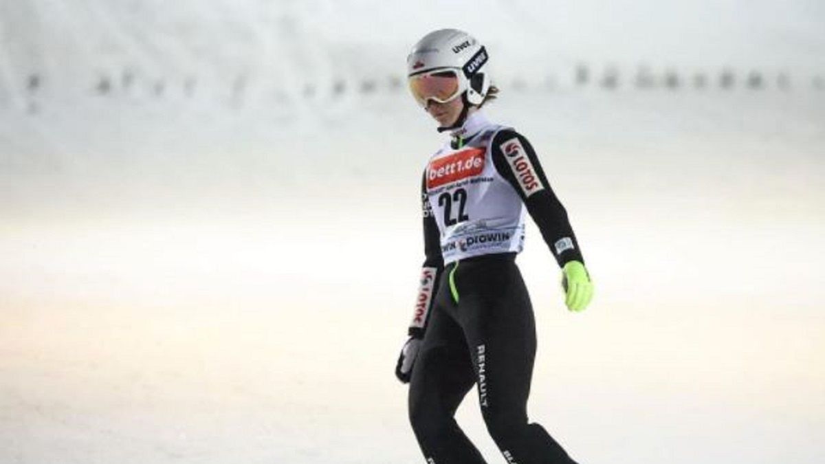 Nicole Konderla (instagram, screen)