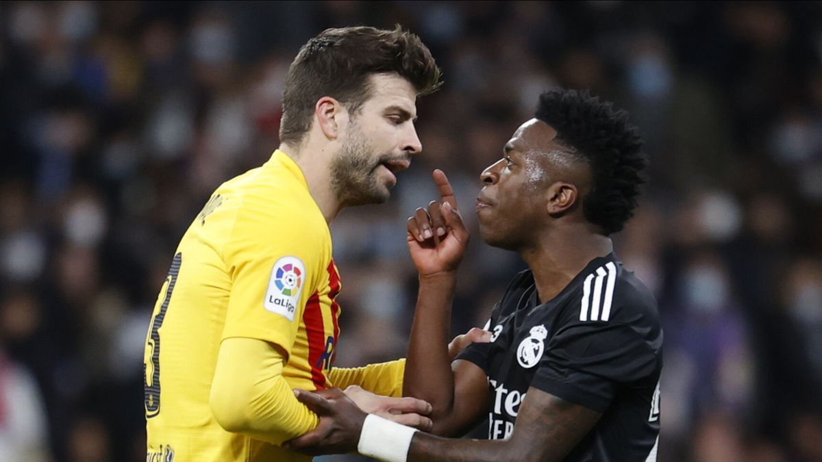 PAP/EPA / Sergio Perez  / Gerard Pique i Vinicius Junior