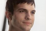 Ashton Kutcher, Twitter i handel żywym towarem