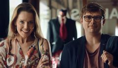 Nieplanowane zakupy na zagranicznych wakacjach w reklamie ING Banku Śląskiego (wideo)