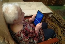 Ponad pół tysiąca tabletów dla seniorów od Fundacji Biedronki