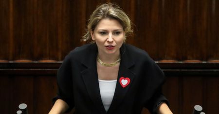 Odpowiedziała biskupom. Mówi, gdzie jest miejsce religii