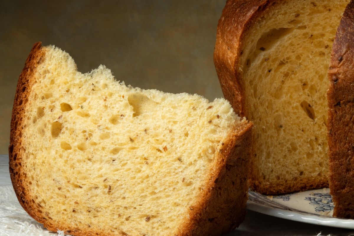 Nie wyrzucaj czerstwej babki wielkanocnej do kosza. Możesz potem tego żałować