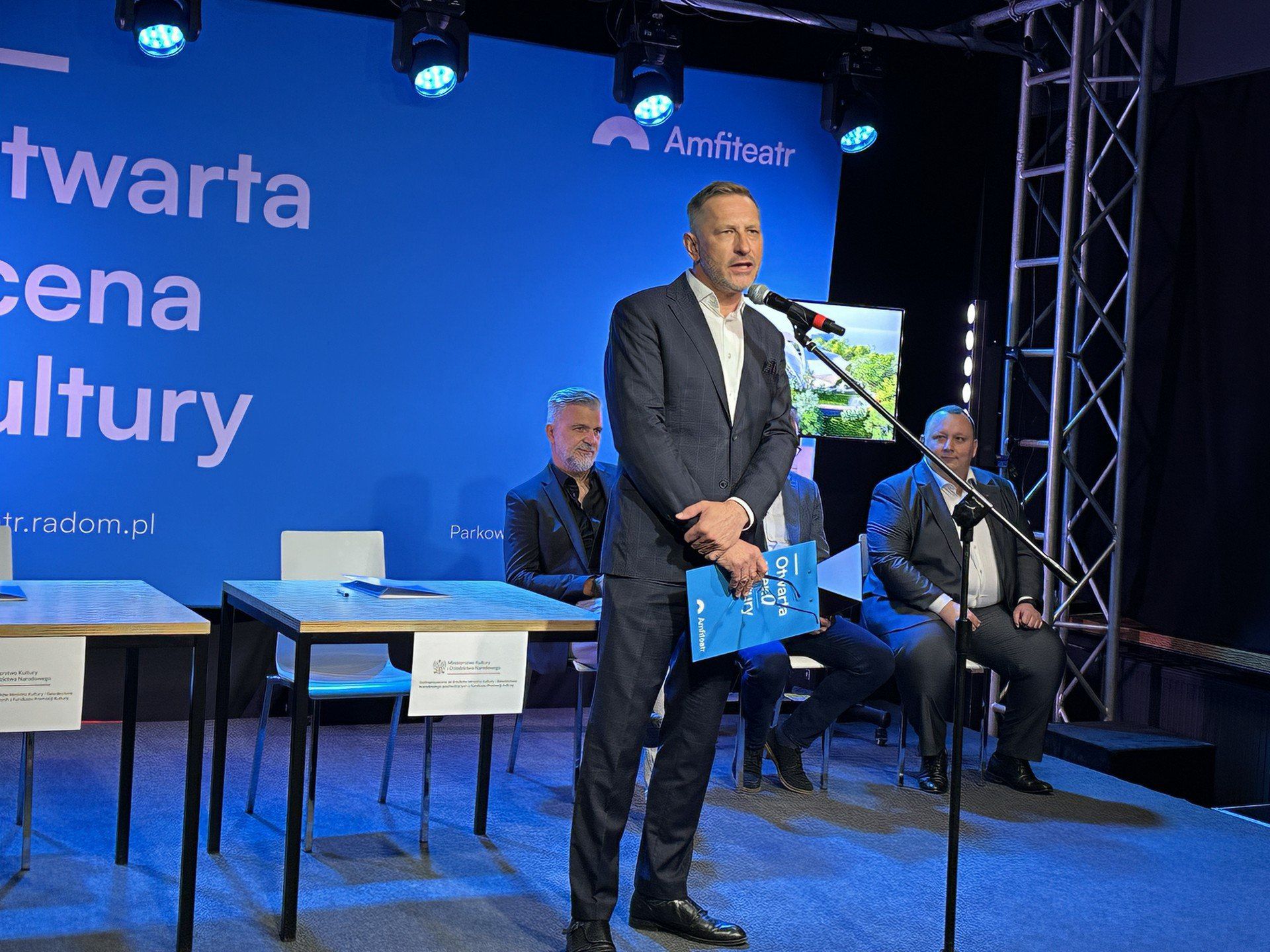 Podpisano umowę na zaprojektowanie nowego Amfiteatru w Parku Obozisko w Radomiu.