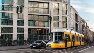 Grudziądz: Samochód zderzył się z tramwajem. Były utrudnienia