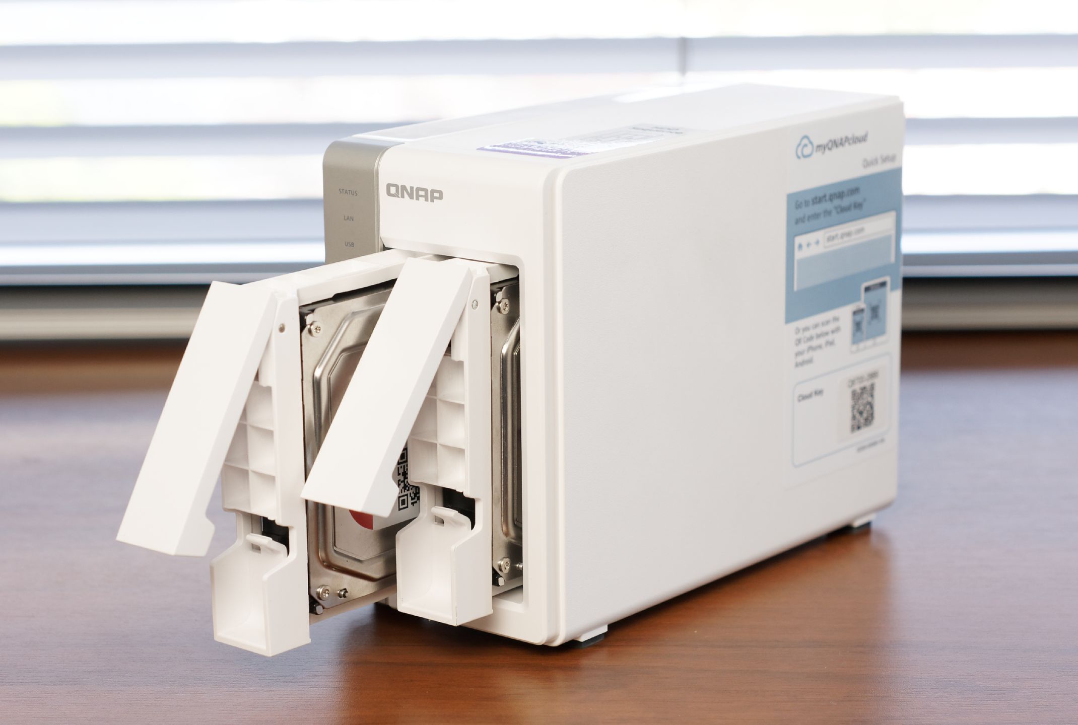 QNAP TS-231P – szybki i ładny NAS do domu, który zachwyca systemem QTS 2