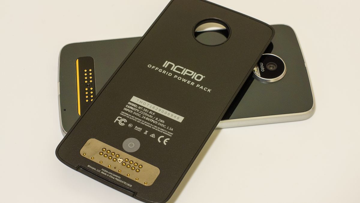 Lenovo Moto Z Play – test smartfonu, który zapowiada modułową przyszłość 1