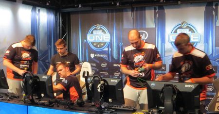 [IEM 2015] Finały Counter Strike'a niestety bez Polaków, ale fani spisali się na medal
