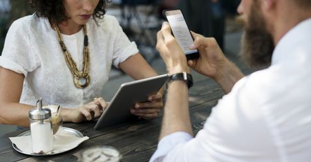 Outlook na Androida z użytecznymi dodatkami: groźny rywal dla Gmaila?
