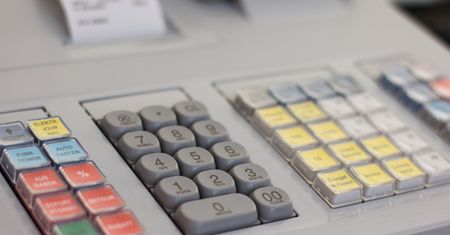 Papierowe paragony znikną do końca przyszłego roku. Nowe pod totalnym nadzorem resortu finansów