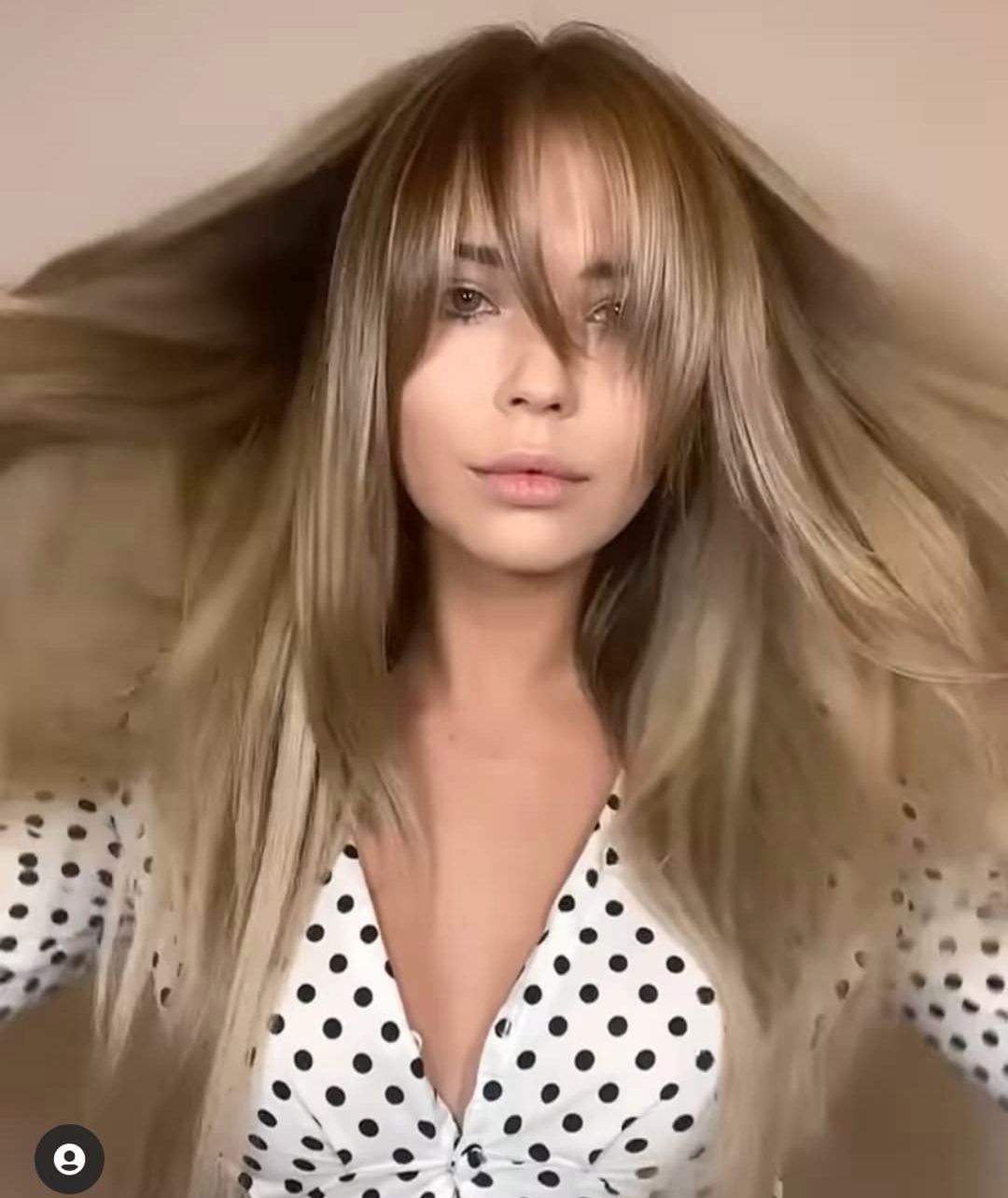 Sandra Kubicka ma grzywkę
