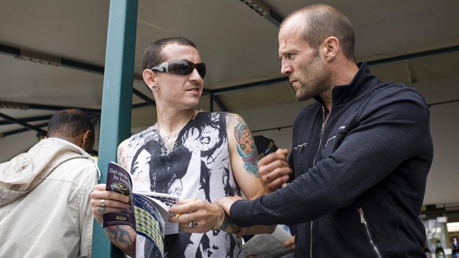 Znajdź kogoś do ocierana się, czyli niegrzeczny zwiastun Adrenaliny 2 1