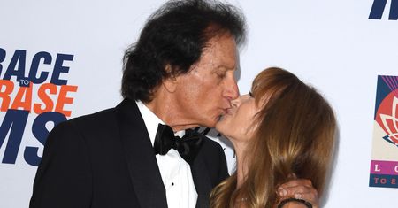 75-letnia Jane Seymour zaręczyła się i opowiada o szczegółach: "Nie mieliśmy na sobie ubrań"
