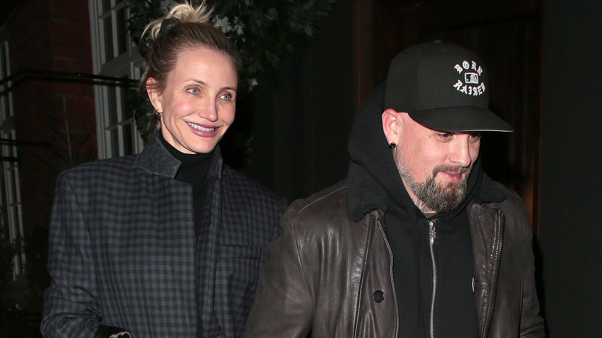 LONDON, ENGLAND - DECEMBER 02:   Cameron Diaz and Benji Madden ​seen on a night out at Sparrow Italia - Mayfair restaurant on December 02, 2022 in London, England. (Photo by Ricky Vigil M/GC Images