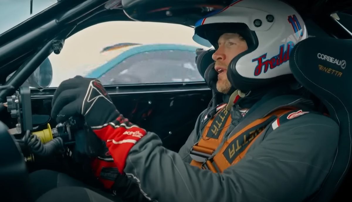 Andrew Flintoff na chwilę przed wypadkiem w "Top Gear"