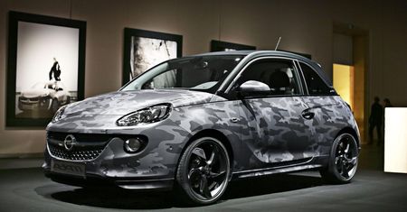 Opel Adam od Bryana Adamsa