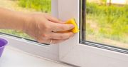 Żółte ramy okienne? Ten trik przywróci biel w mig