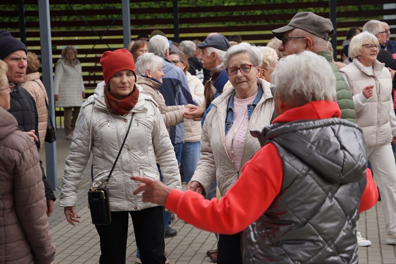 Taneczne środy dla Seniorów i seniorek, Piła, seniorzy