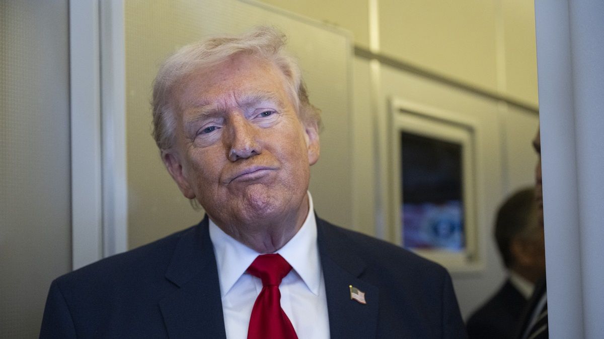 Prezydent Donald Trump w aktach Epsteina.