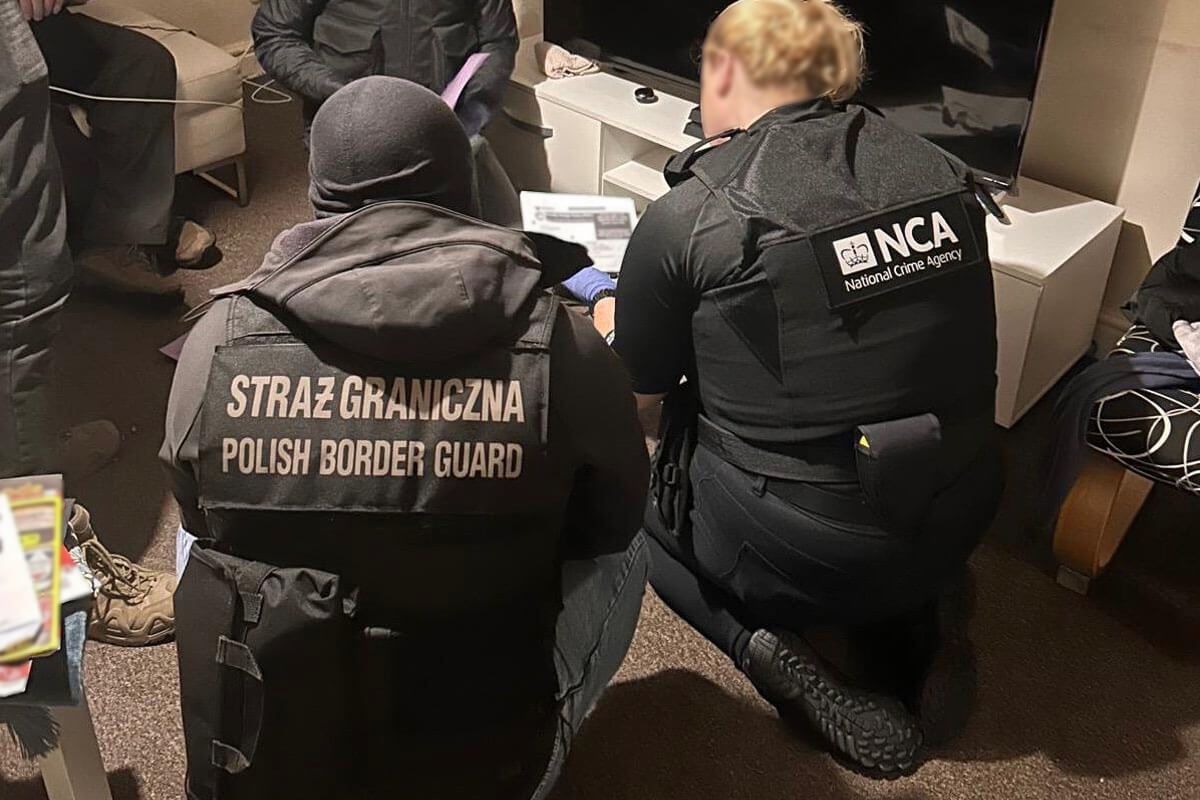 Straż graniczna rozbiła grupę trudniącą się nielegalnym przemytem ludzi