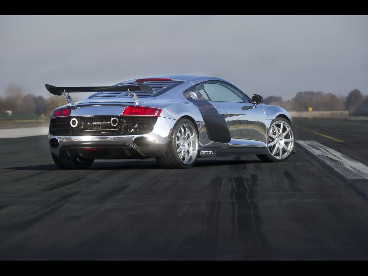 MTM R8 V10 Biturbo fot.2 MTM R8 V10 Biturbo [777 KM, 350 km/h]