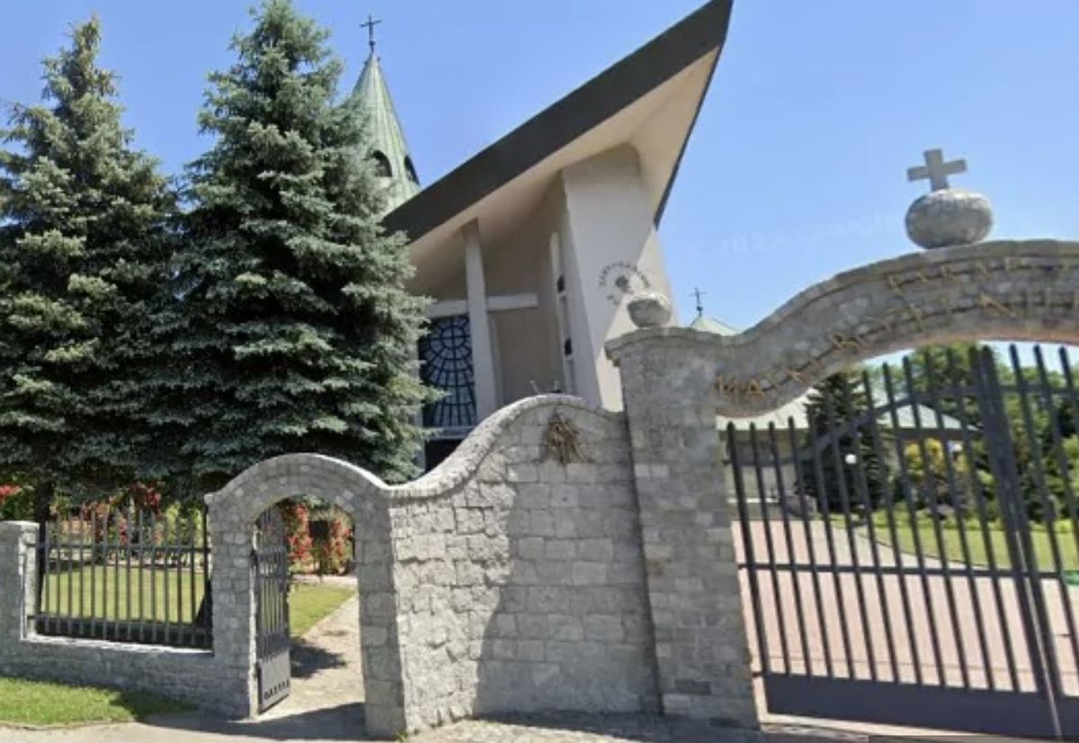 Parafia pod wezwaniem Matki Bożej Niepokalanej Sanktuarium św. Rity, Google Maps/Street  View
