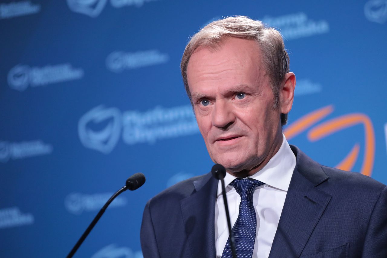 "Jarosław Unii nie kocha". Donald Tusk wspomina rozmowę z Lechem Kaczyńskim