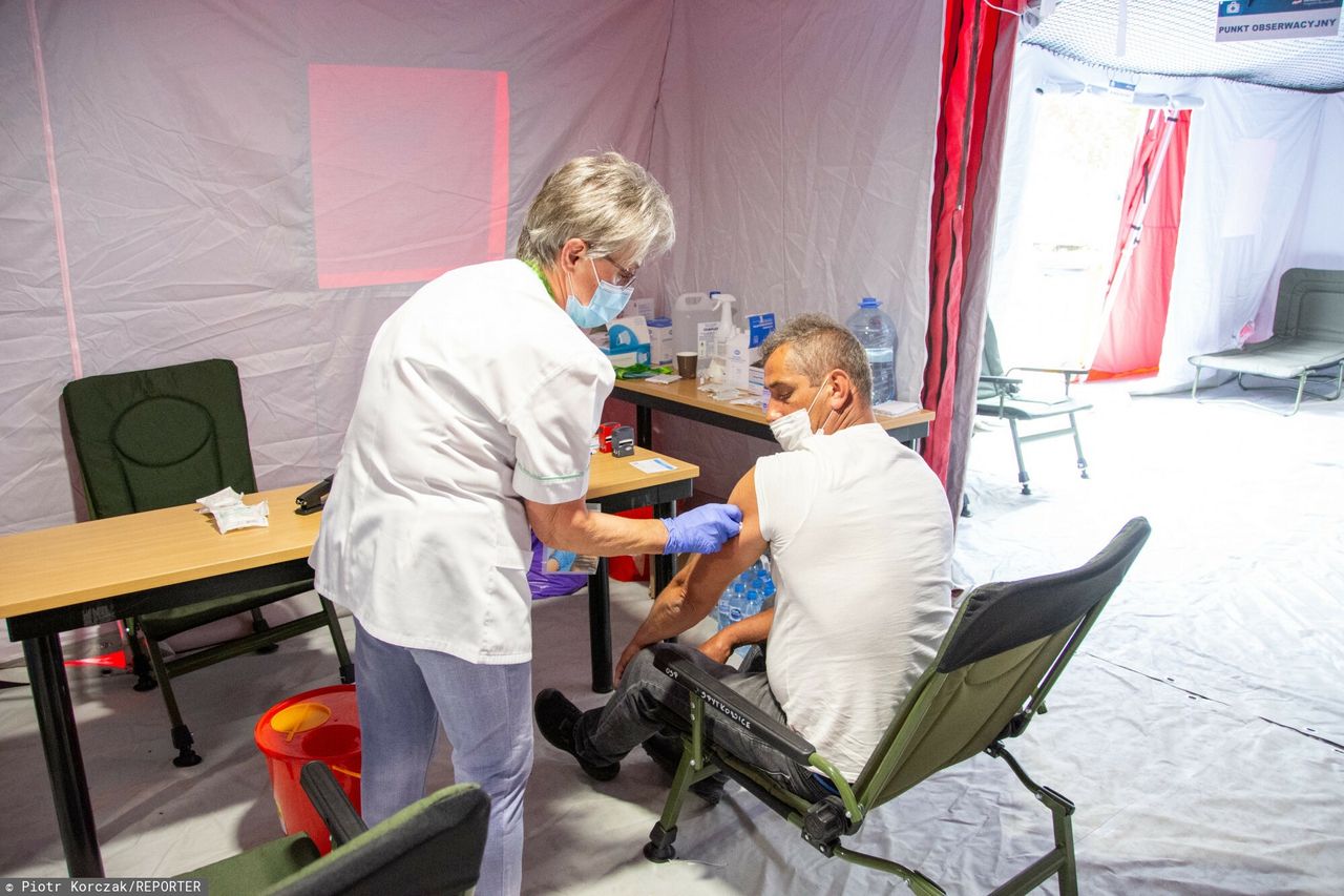 Restrykcje dla niezaszczepionych. Niemcy stawiają czoła czwartej fali