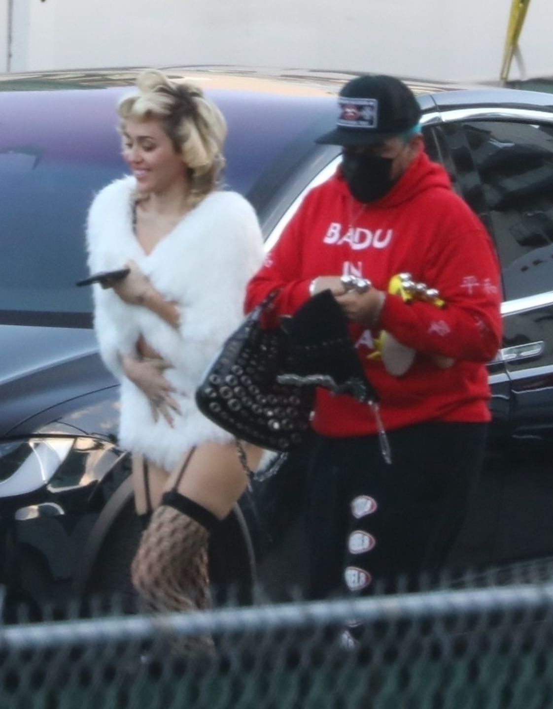 Miley Cyrus w futrzanych majtkach 