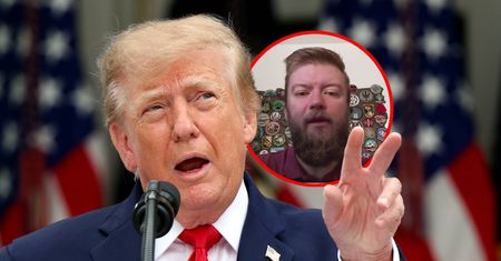 "Samobójcza rzecz". Ekspert wprost o groźbach Trumpa