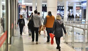 Nabijanie w butelkę się skończyło. Sklepy mają problem