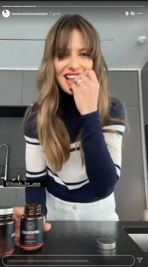 Anna Lewandowska reklamuje suplementy 