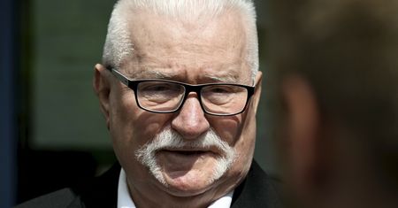 Wałęsa o zaprzysiężeniu Nawrockiego. "Tak będę mówił, jeśli go zatwierdzą"