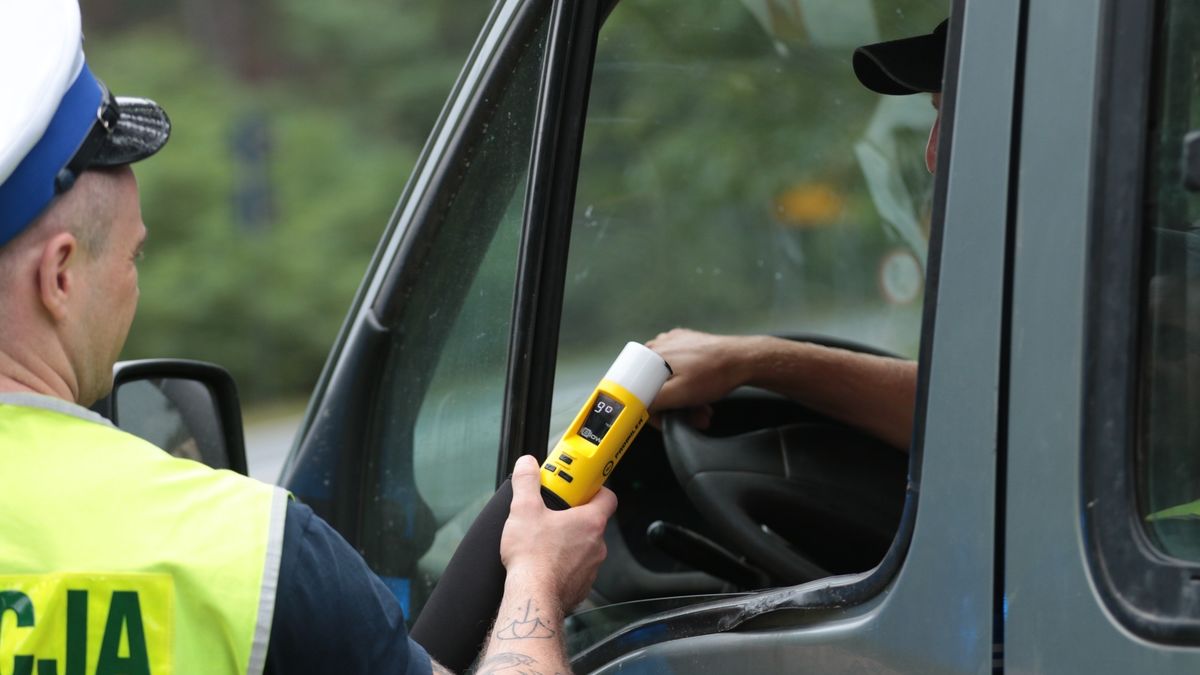 Pamiętajcie, że tylko pomiar prawdziwym alkomatem daje prawie 100-procentową pewność.