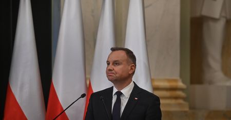 "Zrobiło się nerwowo". Gorąco w Pałacu po wywiadzie Dudy
