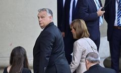 Scholz kazał wyjść Orbanowi. Niespodziewany ruch kanclerza Niemiec