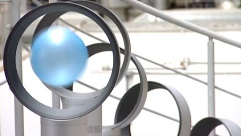 Zabawa balonami. Do czego może służyć Air Multiplier firmy Dyson [wideo] 1