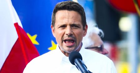 Wybory 2020. Rafał Trzaskowski przyłapany. Zwolennicy Andrzeja Dudy tropią ustawki