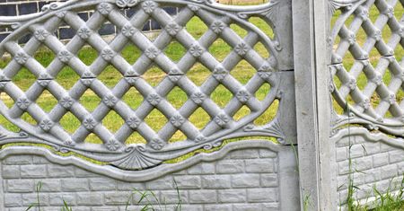 Takie ogrodzenie bez zgody sąsiada? Prawo jest jednoznaczne