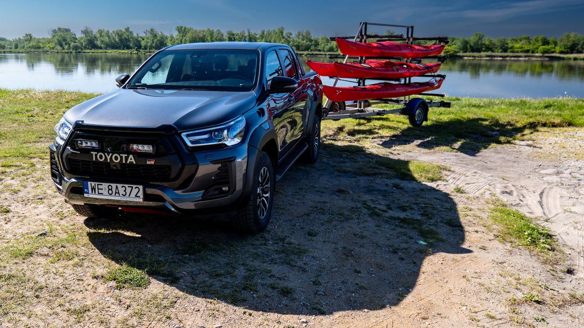 Samochody terenowe mają duże dmc przyczepy, ale to nie oznacza, że każdą można ciągnąć z podstawowymi uprawnieniami. 