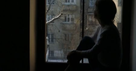 Halucynacje i psychoza. Nowe objawy koronawirusa