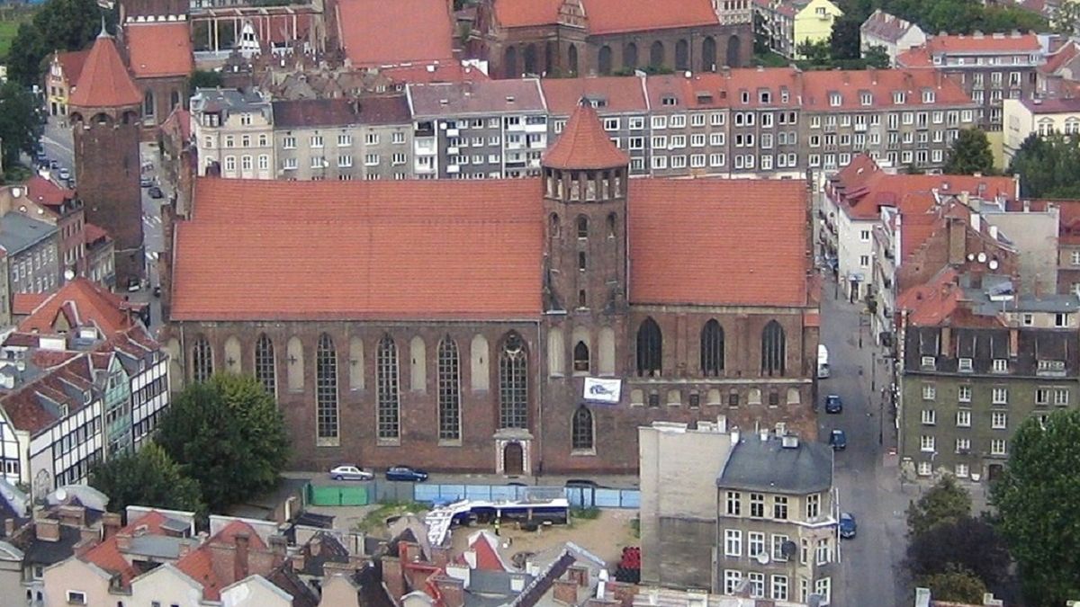 Do Kościoła wrócił zabytkowy dzwon a w grudniu otwarta zostanie