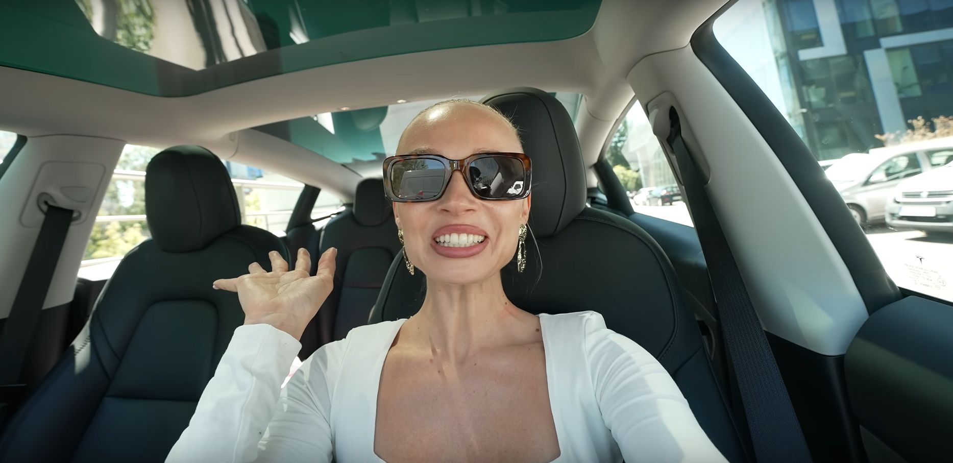 Sylwia Gaczorek chwali się parkowaniem w niedozwolonym miejscu