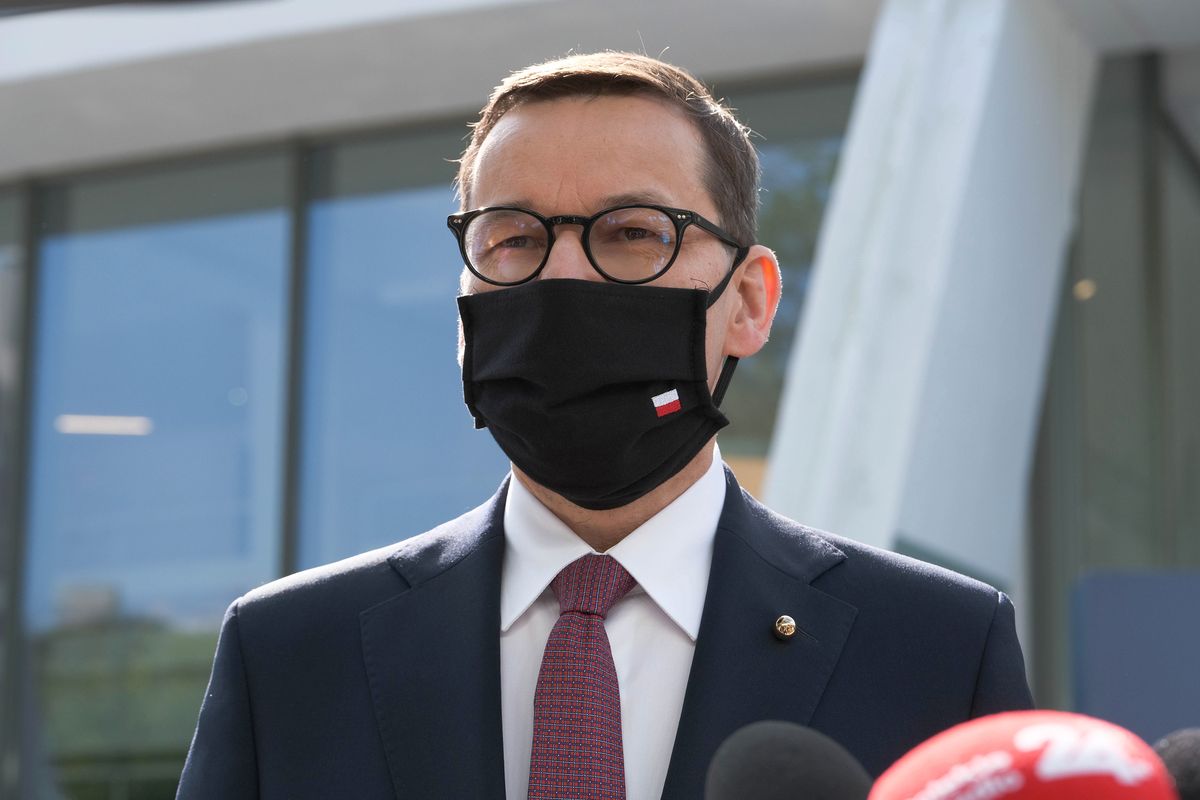 Premier Mateusz Morawiecki zadowolony. 10 milionów szczepień przeciw COVID-19