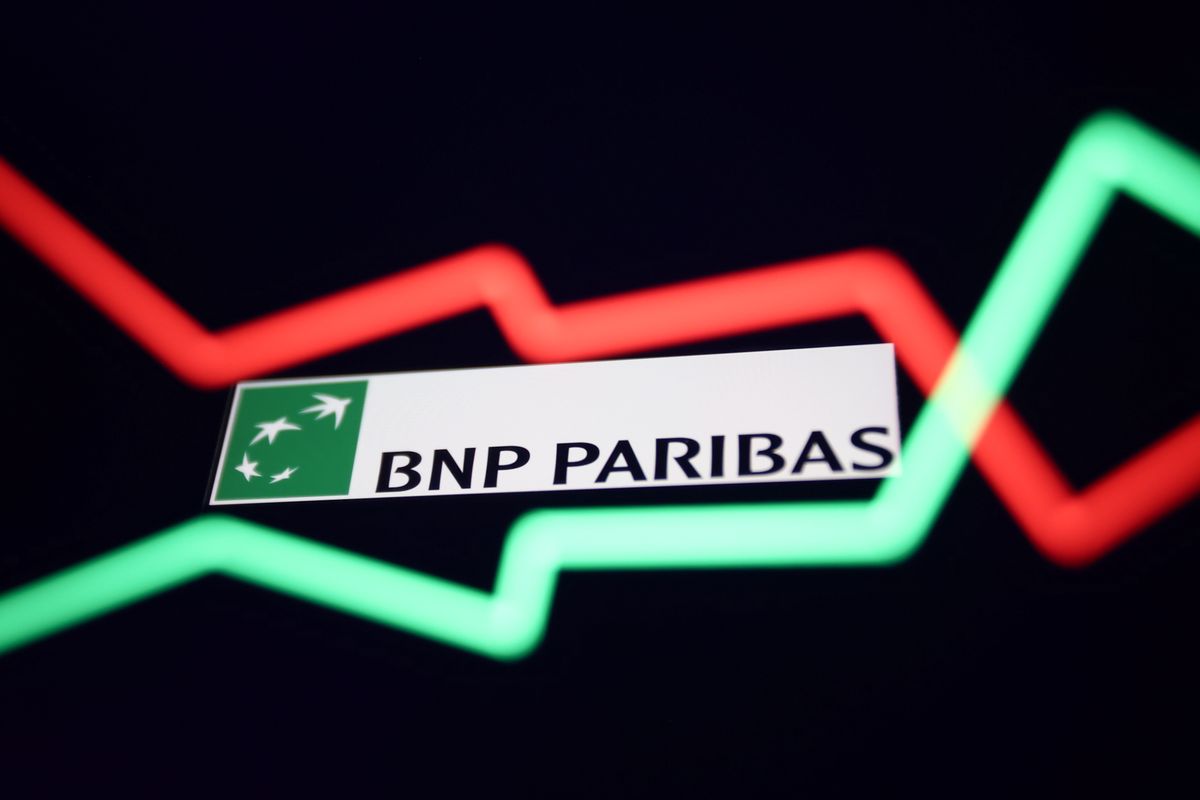 BNP Paribas w latach 2024-2026 planuje zwolnić 900 pracowników